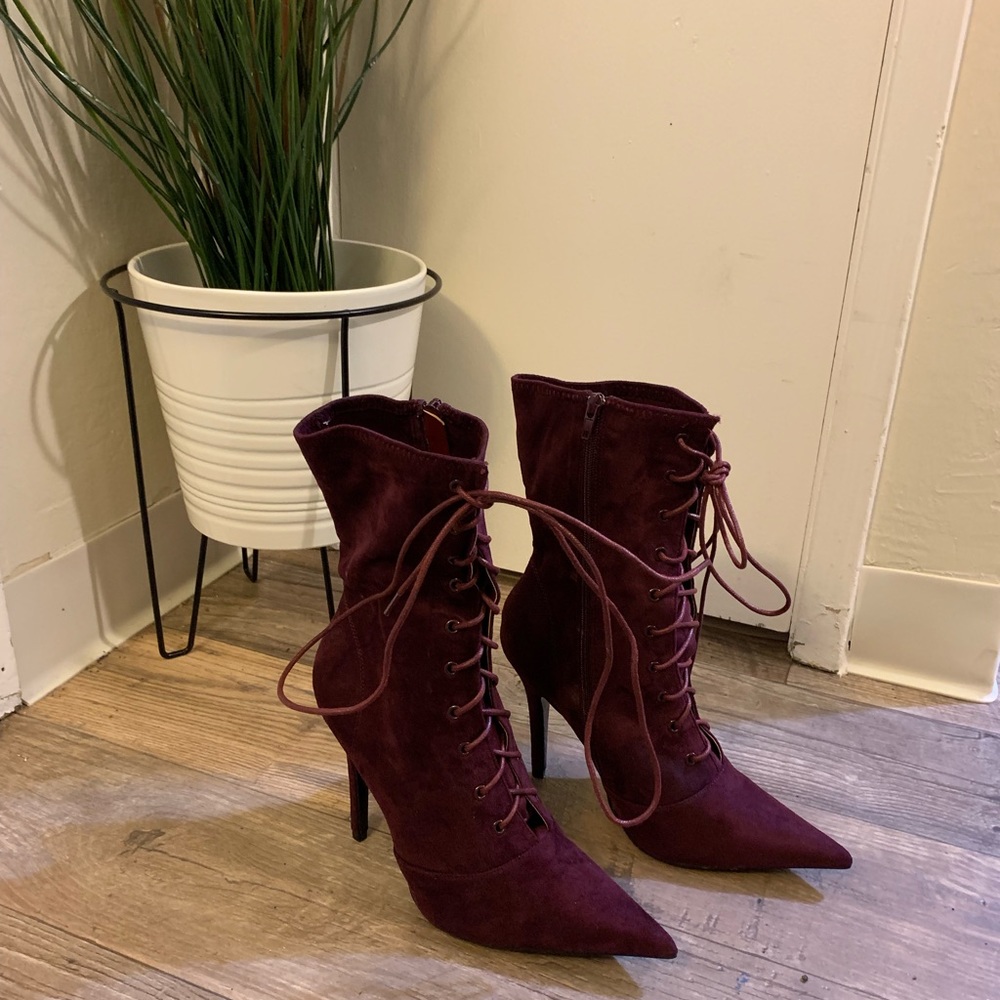 Suede boots